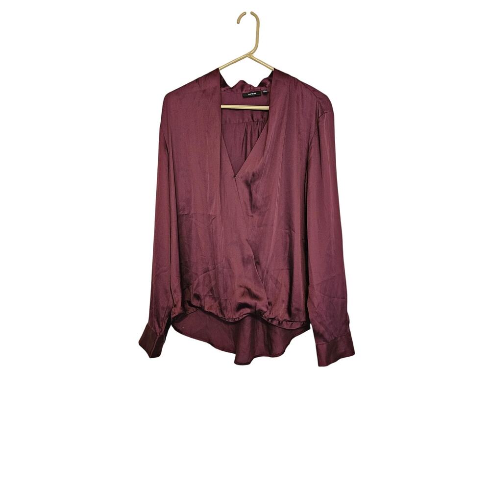 Apt. 9 V Neck Blouse High and Low Top Flowy Blouse